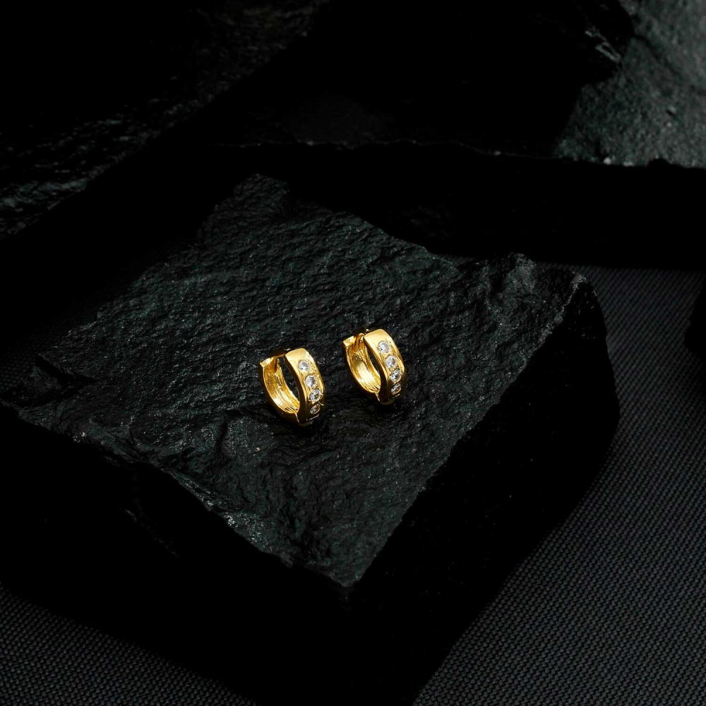 Brinco Dourado de Argolinha com Pedras de Zircônia - Imagem 3